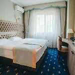 Hotell Resort&spa Kamelot 5*