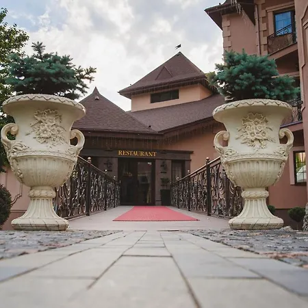 Отель Resort&spa Kamelot Каменица